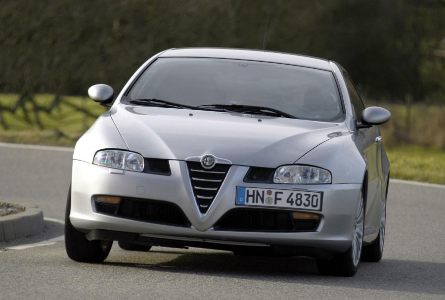  Alfa Romeo GT (937C) 2003 года  (WW) (фото 21 из 53)